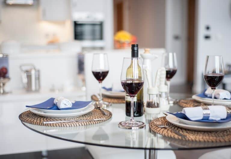 Living/Dining Area