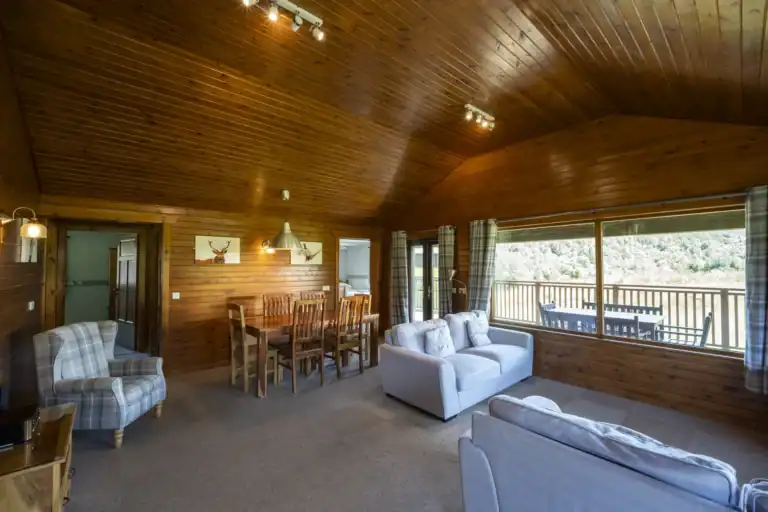 Living/Dining Area