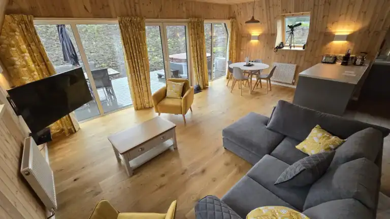 Living/Dining Area