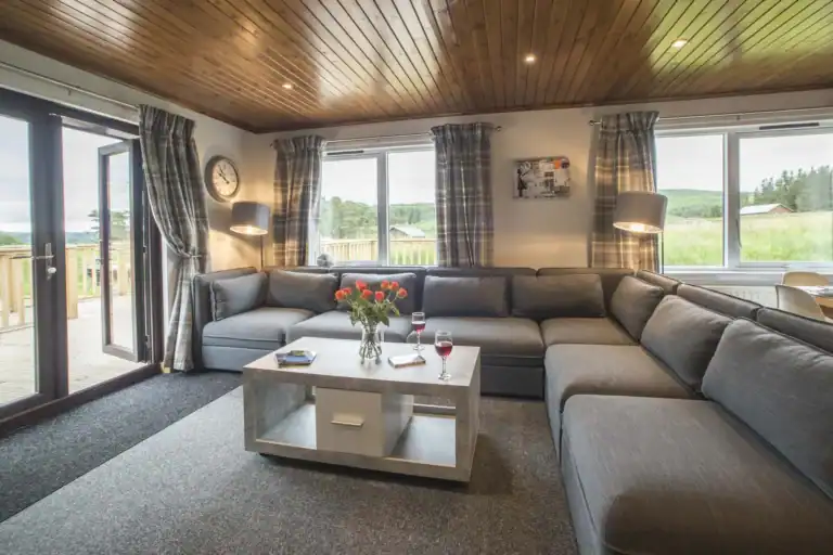 Living/Dining Area
